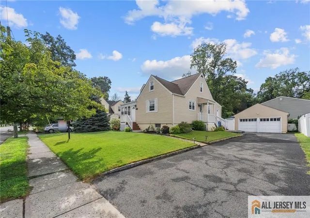 Photo 3 of Single family home for sale at 366 William St, Piscataway, NJ 08854 | MLS# 2770352M | Listing updated on 2026-08-20