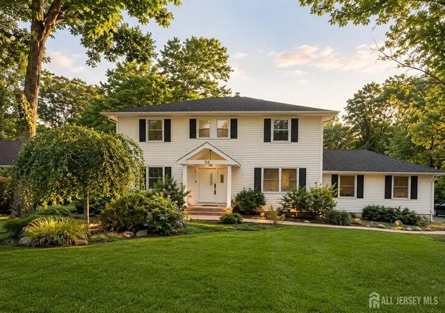 Photo 1 of Single family home for sale at 52 Yorktown Rd, East Brunswick, NJ 08816 | MLS# 2610772R | Listing updated on 2026-09-27