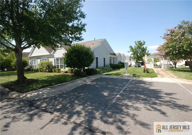 5th image of 654 Bluebird Dr #654, Monroe, NJ 08831 | MLS# 2770377M