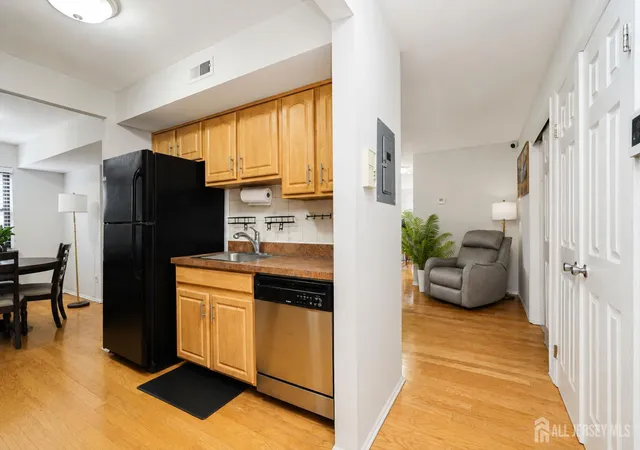 2nd image of 207 Sierra Ct #A, Woodbridge, NJ 07095 | MLS# 2702061R
