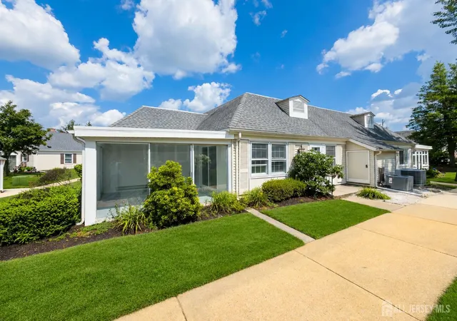 2nd image of 140 A Plymouth Ln, Monroe Township, NJ 08831 | MLS# 2701917R