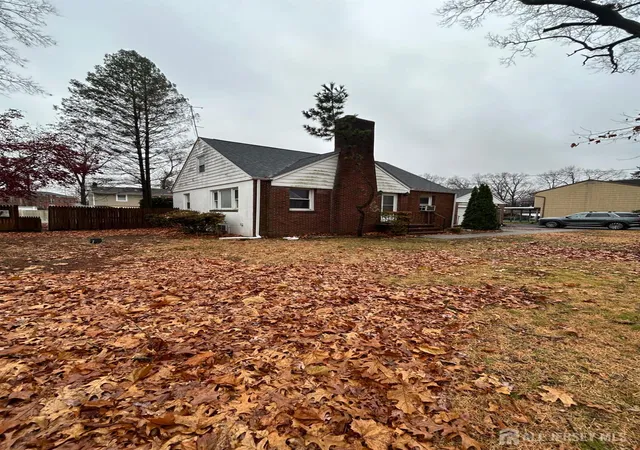 Photo 3 of Single family home for sale at 1529 W 7th Street, Piscataway, NJ 08854 | MLS# 2613463R | Listing updated on 2026-06-23