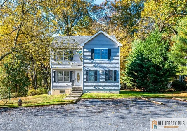 3rd image of 88 Church Ln, North Brunswick, NJ 08902 | MLS# 2660717M