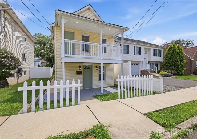 1st image of 211 S 8th Ave, Manville, NJ 08835 | MLS# 2702664R
