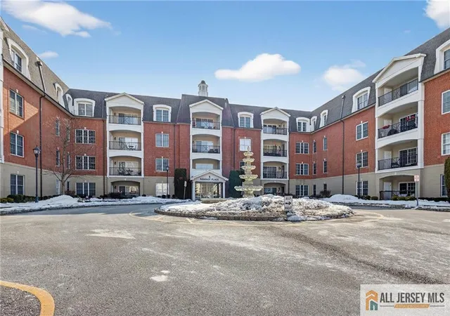 Homes for sale in Woodbridge Proper, NJ | 315 Regency Pl #315, Woodbridge Proper, NJ 07095 | MLS# 2662193M