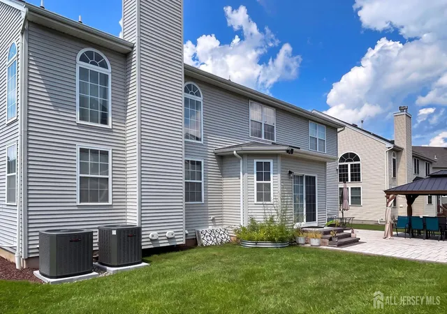26th image of 77 Timberhill Dr, Franklin Park, NJ 08823 | MLS# 2702145R