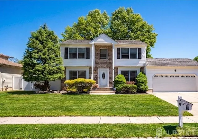 Homes for sale in North Brunswick, NJ | 46 Lynn Ct, North Brunswick, NJ 08902 | MLS# 2615666R