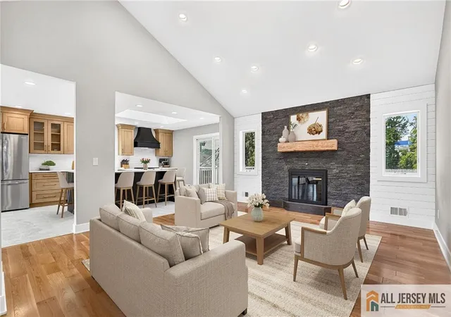 Photo 3 of Single family home for sale at 9 Eugene Blvd, Sayreville, NJ 08872 | MLS# 2770291M | Listing updated on 2026-08-26