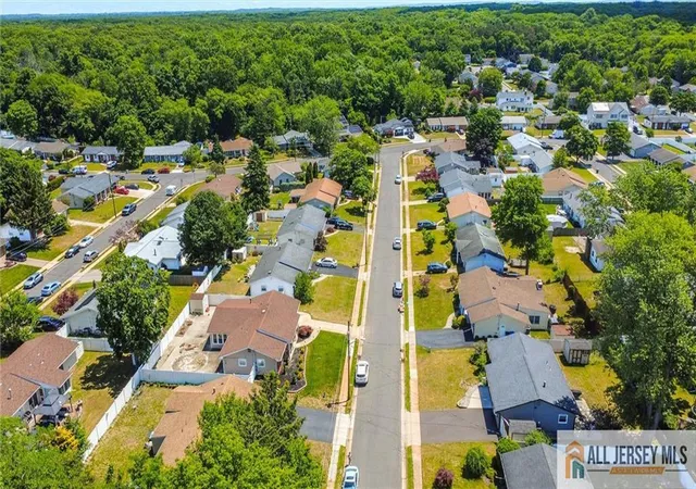 33rd image of 10 Norwood Ave, Monroe Township, NJ 08831 | MLS# 2662288M