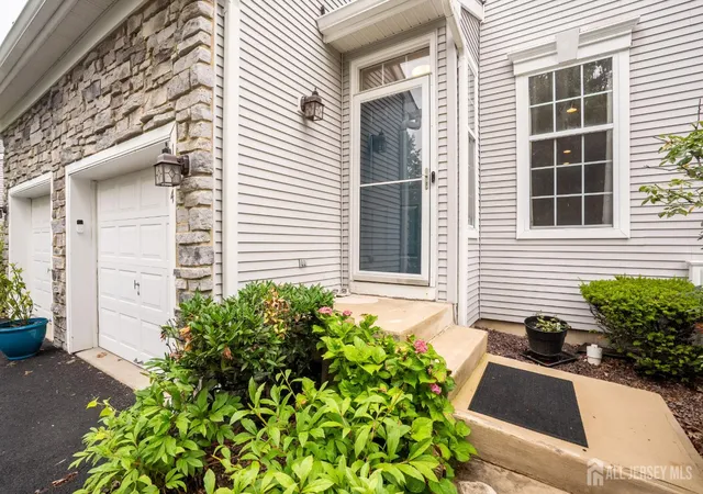 Homes for sale in South Brunswick, NJ | 1604 Yarrow Cir, South Brunswick, NJ 08810 | MLS# 2700265R