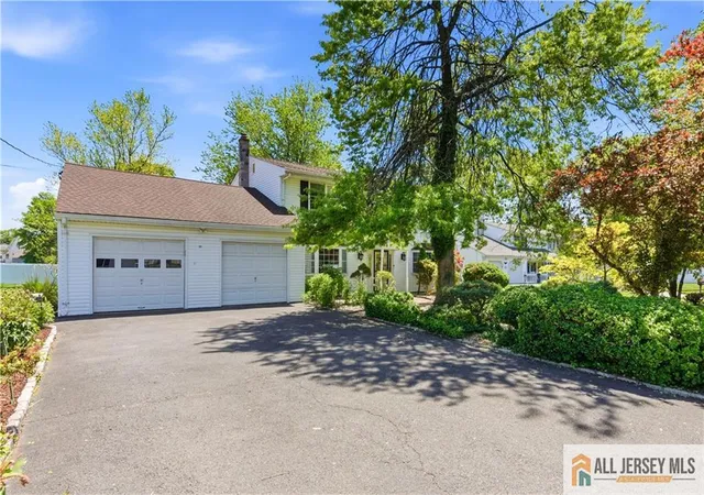 2nd image of 10 Helen Ct, Piscataway, NJ 08854 | MLS# 2770195M