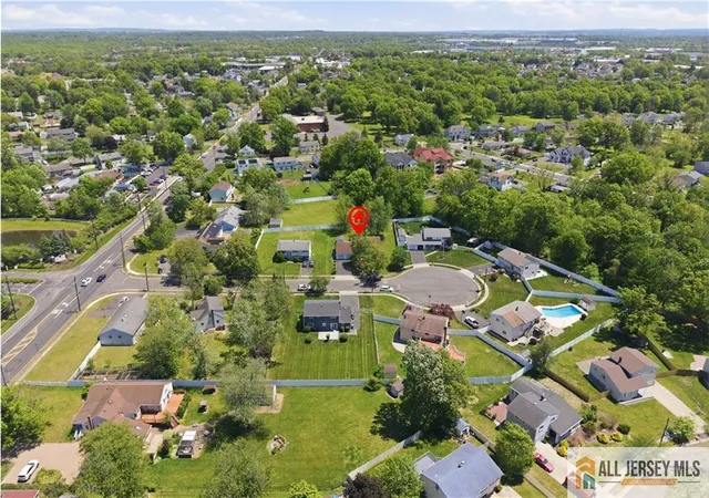 35th image of 10 Helen Ct, Piscataway, NJ 08854 | MLS# 2770195M