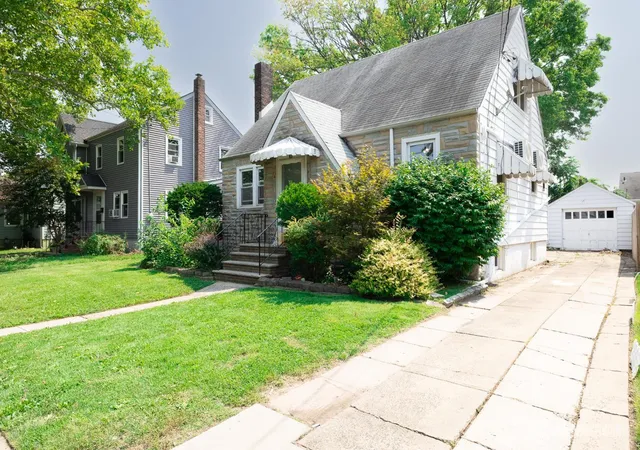 3rd image of 18 Cypress St, Carteret, NJ 07008 | MLS# 2702680R