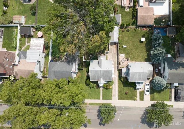 5th image of 18 Cypress St, Carteret, NJ 07008 | MLS# 2702680R