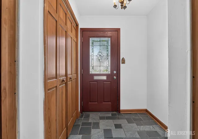 Homes for sale in North Brunswick, NJ | 2 Oakwood Pl, North Brunswick, NJ 08902 | MLS# 2618291R
