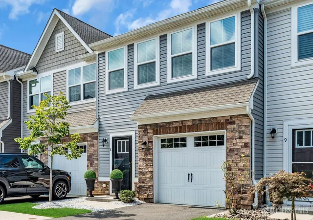 3rd image of 8 Athens Wy, Cliffwood, NJ 07721 | MLS# 2703011R