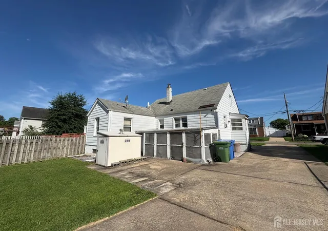 4th image of 20 3Rd St, Sayreville, NJ 08872 | MLS# 2702087R