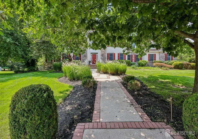 2nd image of 4 Goldfinch Ct, Plainsboro, NJ 08536 | MLS# 2700786R