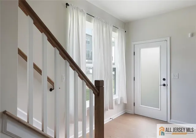 3rd image of 228 Peyton Pl #121, New Brunswick, NJ 08901 | MLS# 2661662M