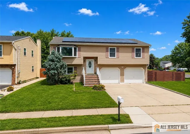 Photo 1 of Single family home for sale at 66 Edison Ave, Edison, NJ 08820 | MLS# 2770085M | Listing updated on 2026-09-12