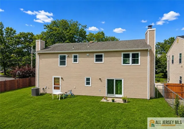 Photo 3 of Single family home for sale at 66 Edison Ave, Edison, NJ 08820 | MLS# 2770085M | Listing updated on 2026-09-12
