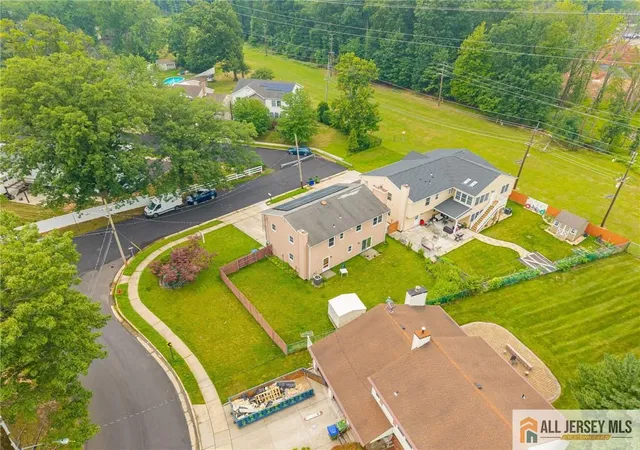 Photo 4 of Single family home for sale at 66 Edison Ave, Edison, NJ 08820 | MLS# 2770085M | Listing updated on 2026-09-12