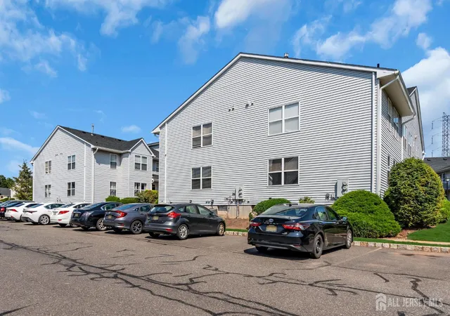 2nd image of 189 Ne Bexley Ln, Piscataway, NJ 08854 | MLS# 2701283R