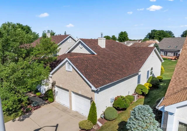 Photo 2 of Single family home for sale at 9 Westminster Dr, Monroe Township, NJ 08831 | MLS# 2700495R | Listing updated on 2026-09-30