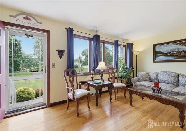 Homes for sale in Franklin, NJ | 33 Ellison Rd, Franklin, NJ 08873 | MLS# 2616877R