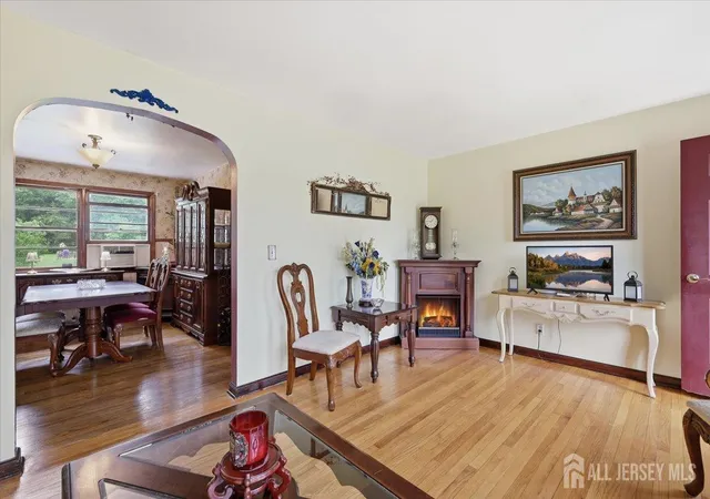 Homes for sale in Franklin, NJ | 33 Ellison Rd, Franklin, NJ 08873 | MLS# 2616877R