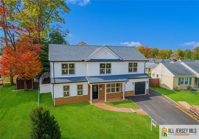2nd image of 230 Oak Dr, Middlesex, NJ 08846 | MLS# 2660685M