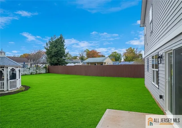 5th image of 230 Oak Dr, Middlesex, NJ 08846 | MLS# 2660685M