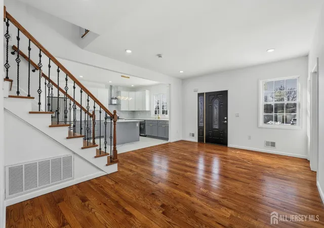 Homes for sale in Franklin Twsp, NJ | 31 Davis Ave, Franklin Twsp, NJ 08873 | MLS# 2617597R