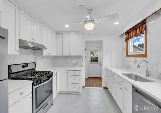 5th image of 404-404 Elm St, Cranford, NJ 07016 | MLS# 2700542R