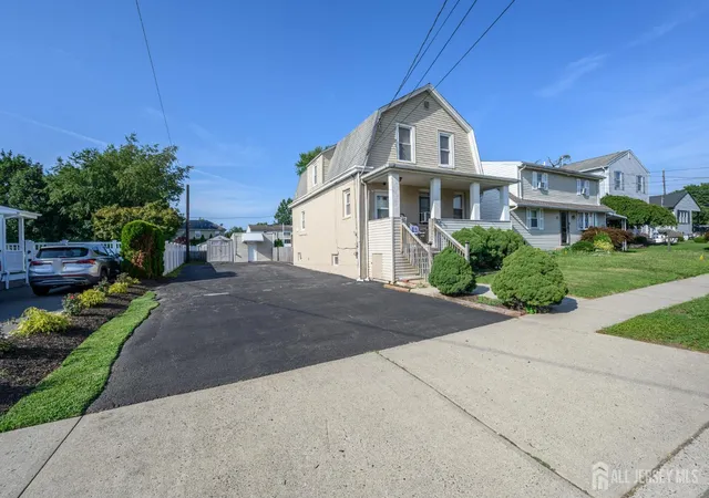 35th image of 27 S Robert St S, Sewaren, NJ 07077 | MLS# 2701009R