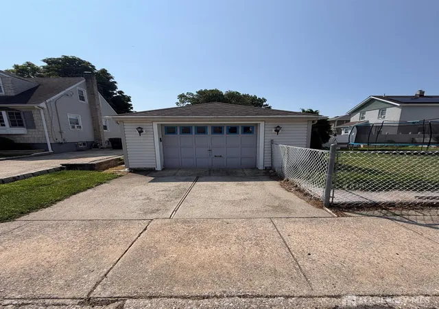 image of 98 Liberty St, Fords, NJ 08863 | MLS# 2701626R