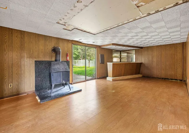 Photo 3 of Single family home for sale at 454 Plainfield Rd, Edison, NJ 08820 | MLS# 2702739R | Listing updated on 2026-08-17