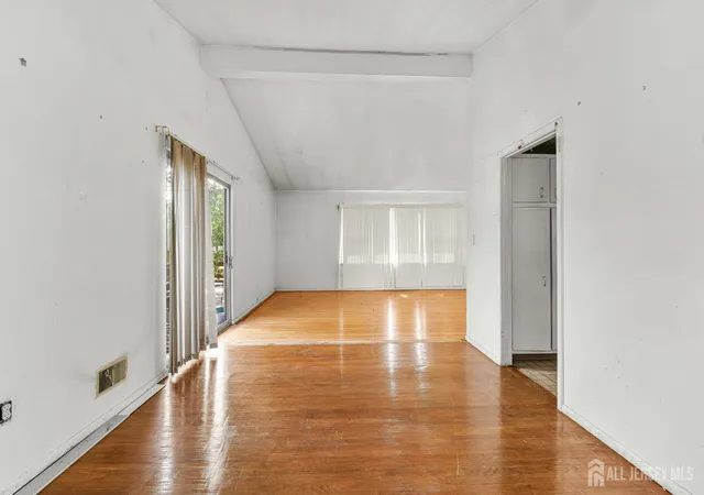 Photo 4 of Single family home for sale at 454 Plainfield Rd, Edison, NJ 08820 | MLS# 2702739R | Listing updated on 2026-08-17