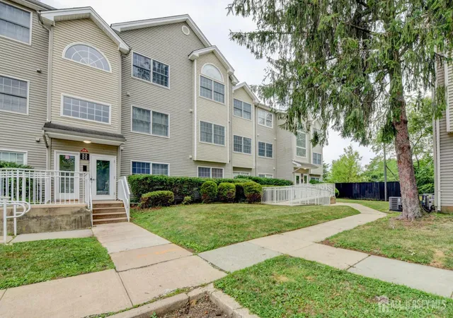 Homes for sale in New Brunswick, NJ | 1121 Edpas Rd, New Brunswick, NJ 08901 | MLS# 2700537R