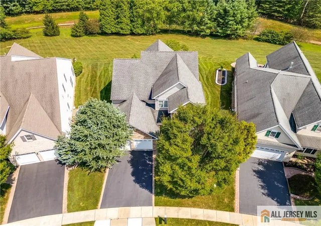 Photo 2 of Single family home for sale at 77 Andover Dr, Kendall Park, NJ 08824 | MLS# 2660161M | Listing updated on 2025-10-14