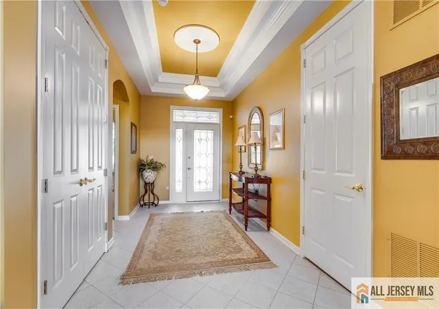 Photo 3 of Single family home for sale at 77 Andover Dr, Kendall Park, NJ 08824 | MLS# 2660161M | Listing updated on 2025-10-14