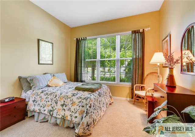 Photo 4 of Single family home for sale at 77 Andover Dr, Kendall Park, NJ 08824 | MLS# 2660161M | Listing updated on 2025-10-14