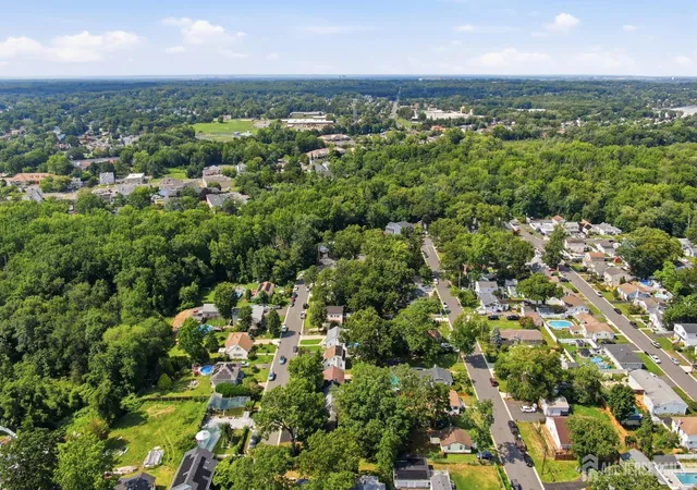 33rd image of 42 Brookwood Rd, Spotswood, NJ 08884 | MLS# 2702444R