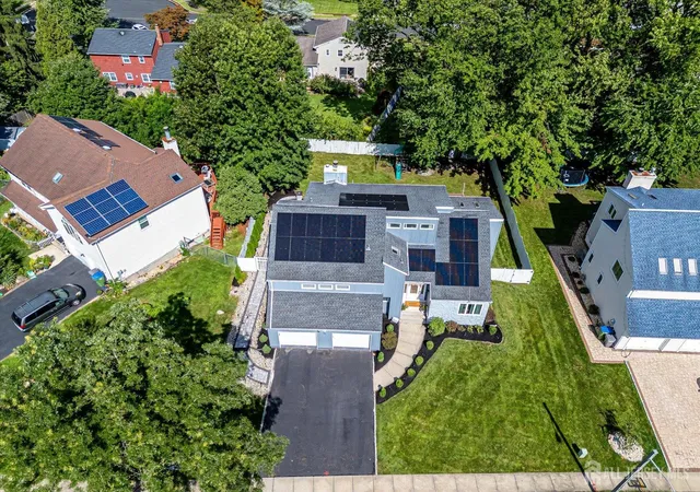 Photo 4 of Single family home for sale at 76 Revere Blvd, Edison, NJ 08820 | MLS# 2702081R | Listing updated on 2026-08-20