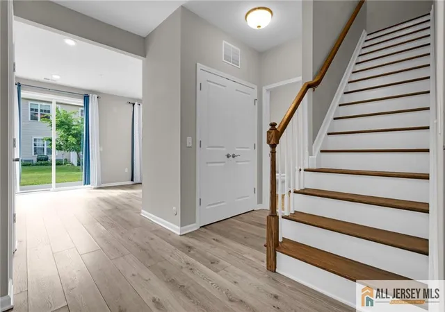 3rd image of 707 Greenland Sq #707, Highland Park, NJ 08904 | MLS# 2662289M