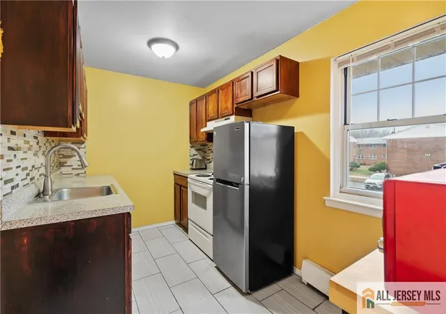 5th image of 132 The Orchard #L, East Windsor, NJ 08512 | MLS# 2770355M