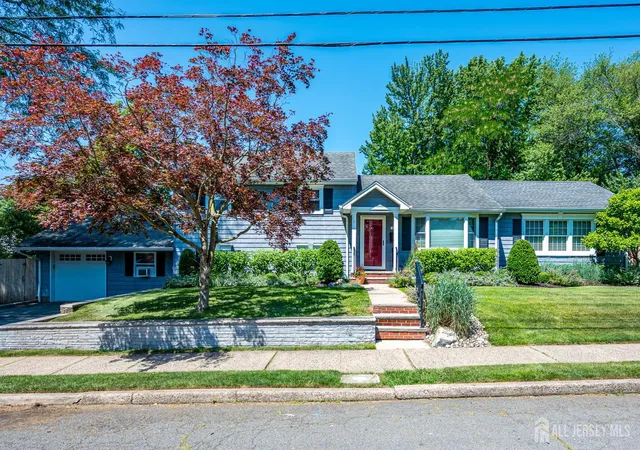 Homes for sale in Metuchen, NJ | 25 Irving Ave, Metuchen, NJ 08840 | MLS# 2618391R