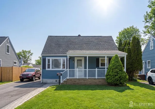 2nd image of 429 1st St, Middlesex, NJ 08846 | MLS# 2700541R
