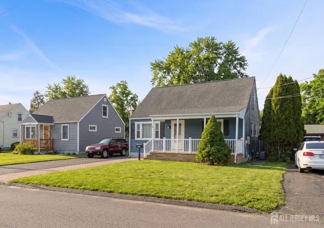 3rd image of 429 1St St, Middlesex, NJ 08846 | MLS# 2700541R