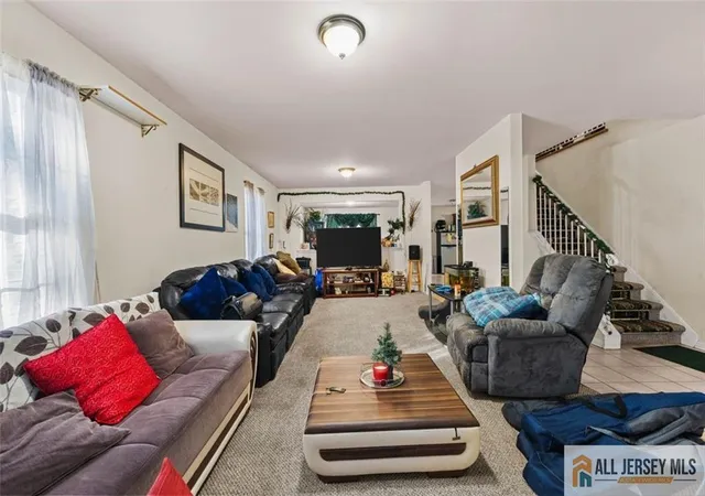 3rd image of 643 Drake Ave, Middlesex, NJ 08846 | MLS# 2660808M